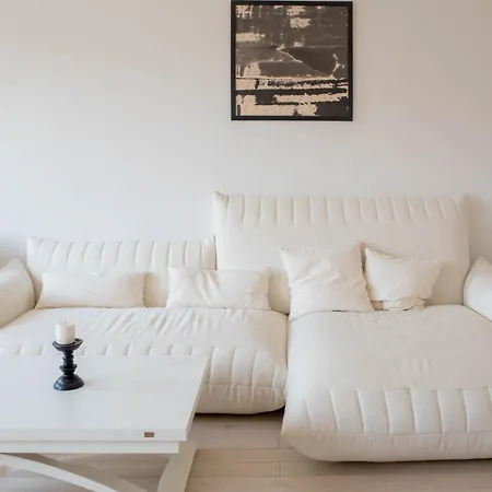 D.five Dohany Apartment